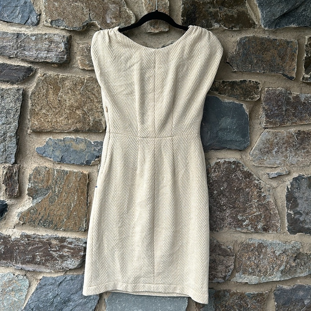 Tucker Wool Retro Ruched Sleeveless Sheath Dress in Beige/White Size 2/4 - Picture 6 of 7